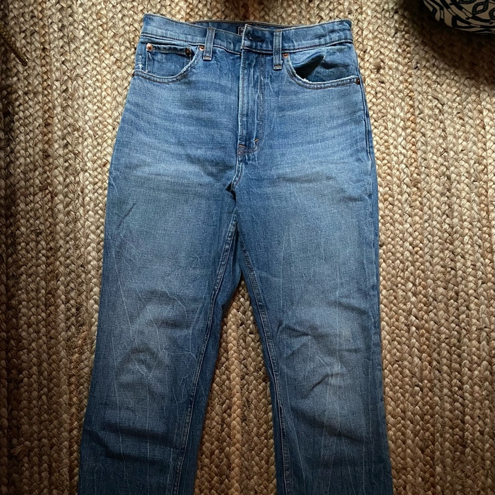 Abercrombie Zoe Natural Rise Ankle Straight